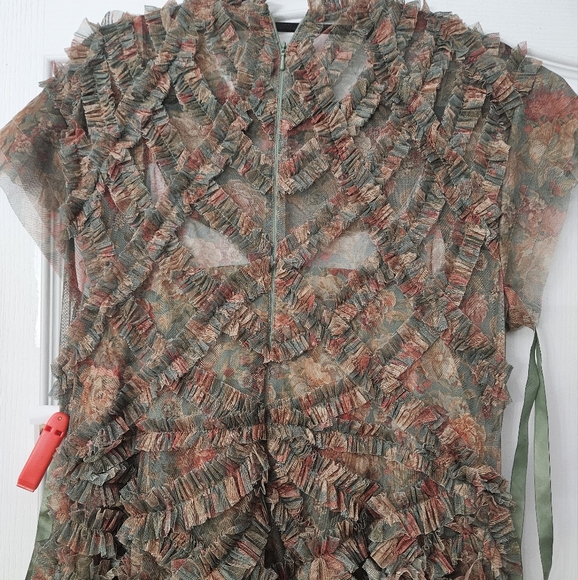 Mac Duggal Floral Print Crew Neck Cap Sleeve Ruffle Embellished Tiered Hem Dress - Picture 9 of 12